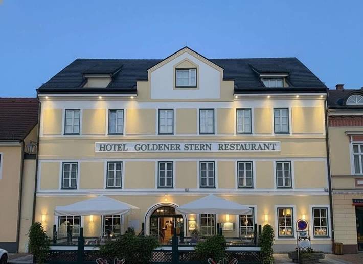 Hotel, mit Terrasse und Garten sowie Sauna und Ausblick in Gmünd