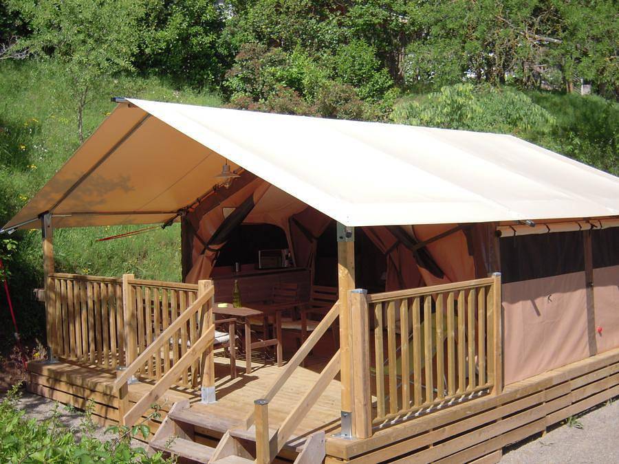 Camping Sites et Paysages - La Pinède - Tente 4 personnes - Lodge - Sans sanitaires in Lézignan-Corbières, Région de Narbonne
