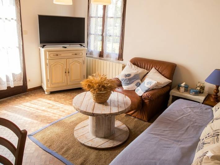 Location de vacances pour 6 personnes, avec jardin et terrasse, animaux acceptés à Barbâtre - 2