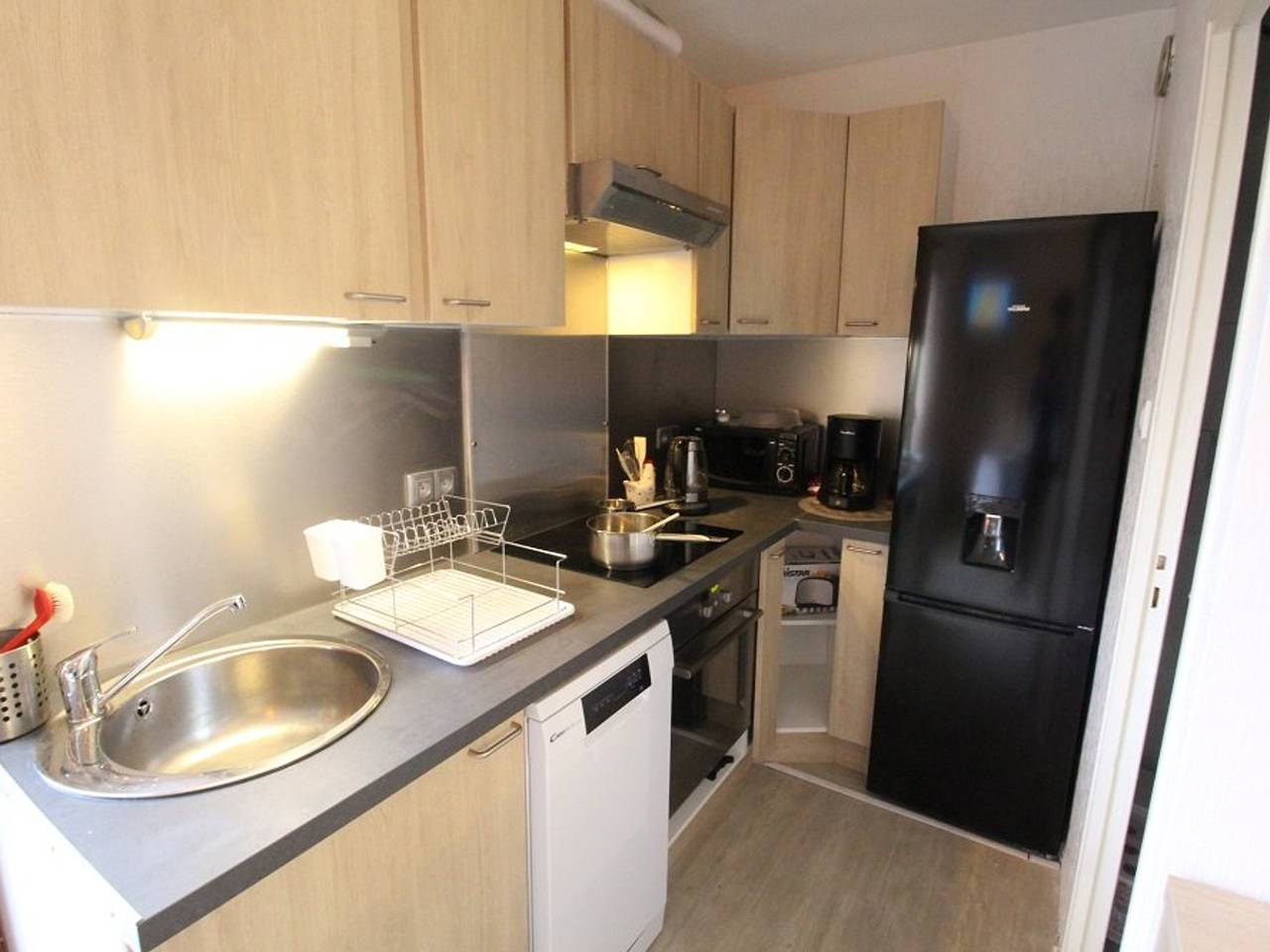 Appartement entier, T2 à Luchon avec Parking, Wifi et Animaux admis in Luchon-Superbagnères, Bagnères-de-Luchon