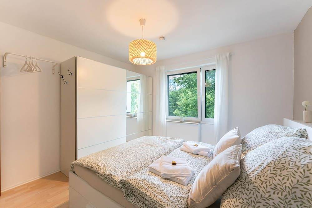 Ganze Wohnung, Teck Retreat · Gemütliche Wohnung mit Balkon in Kirchheim unter Teck, Landkreis Esslingen