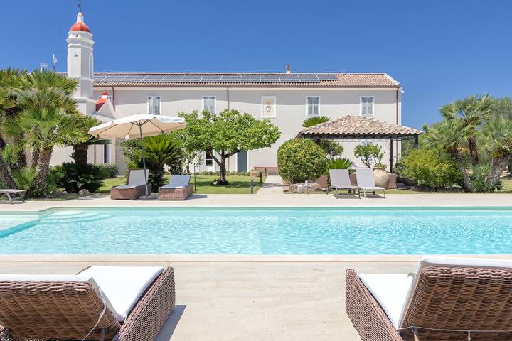 Villa mit pool für 4 Personen, mit Garten in