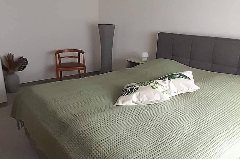 Ganze Wohnung, Ferienwohnung Jasmin - Fewo, Dusche, Wc, 1 Schlafraum in Plauen, Chemnitz und Umgebung
