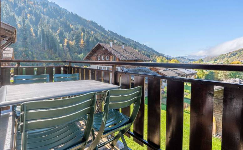 Gîte pour 4 personnes, avec terrasse dans Patinoire Le Grand Bornand