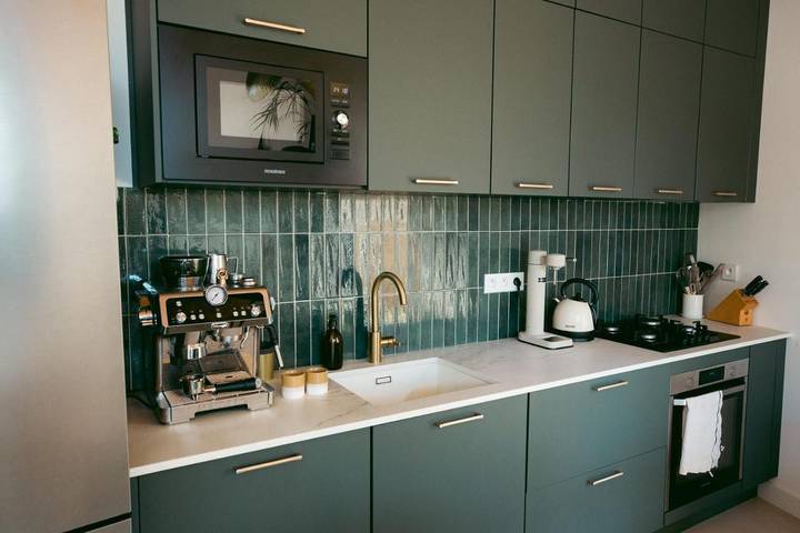 Location de vacances pour 6 personnes, avec terrasse et jardin ainsi que vue et piscine, animaux acceptés à Saint-Jean-de-Védas - 2