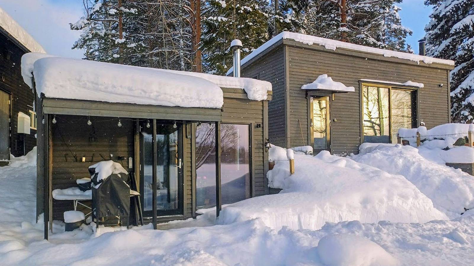 Cottage with lake view and boating on Lake Storsjön in Gästrikland