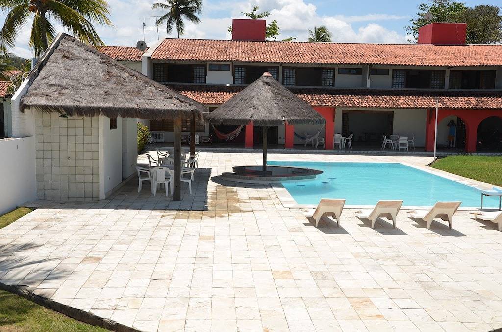 Ausgezeichnete Strandhaus mit Pool, Swim-up Bar und meine Fußballplatz in Ilha de Itamaracá, Litoral Norte de Pernambuco