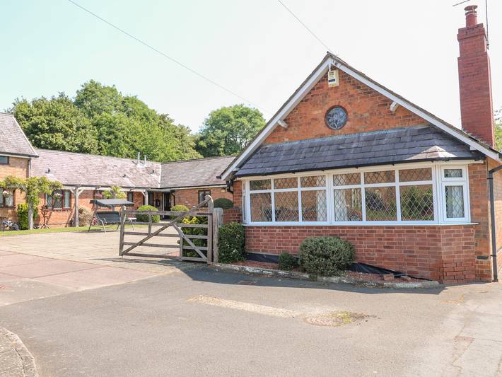 Elm Tree Cottage in Melton, Heart of England
