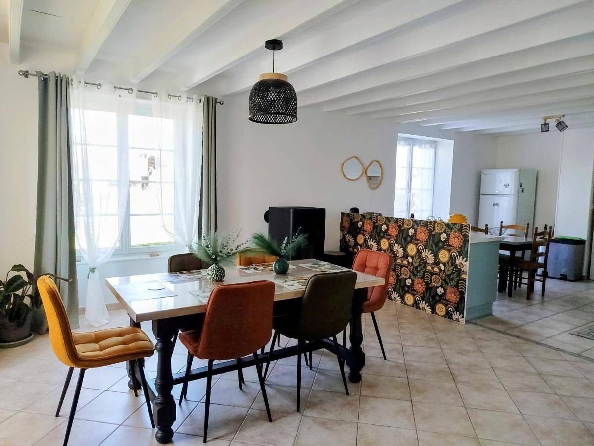 Three-Bedroom House in Damvix, Fontenay-le-Comte