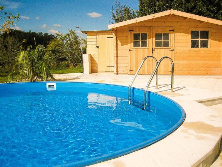 Location de vacances pour 7 personnes, avec piscine et jardin à Nadaillac-de-Rouge - 4