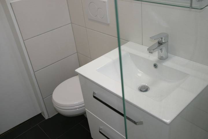 Ferienwohnung für 5 Personen, mit Balkon und Sauna sowie Seeblick in Sahlenburg - 3