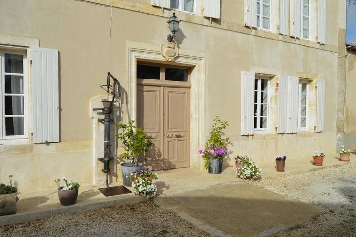 Chambre d’hôte pour 3 personnes, avec jardin, animaux acceptés à Le Tâtre