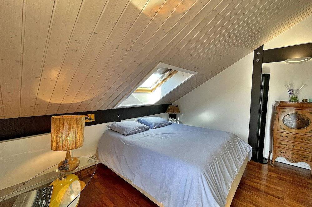 Lovely home in Veyrier Du Lac in Veyrier-du-Lac, Annecy region