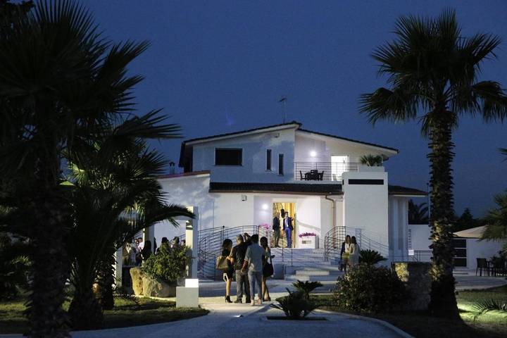 B&b per 2 persone, con Balcone e Terrazza nonché Giardino e Panorama a Veglie