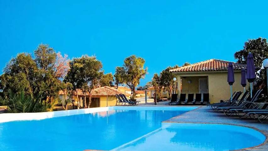 Gîte pour 9 personnes dans Sainte-Lucie de Porto-Vecchio - 3