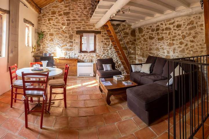 Gîte pour 6 personnes, avec piscine et jardin à Sabran - 3