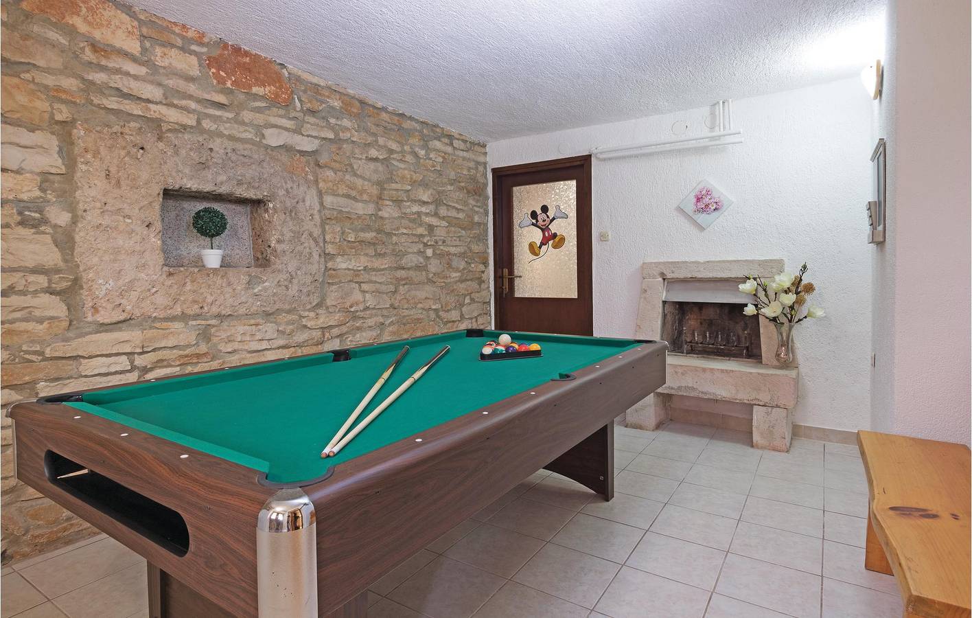 Gemütliche 190 m² große Ferienwohnung mit Terrasse in der Nähe des Strandes Duga Uvala – Parkplatz & WLAN in Marčana, Südküste Istrien