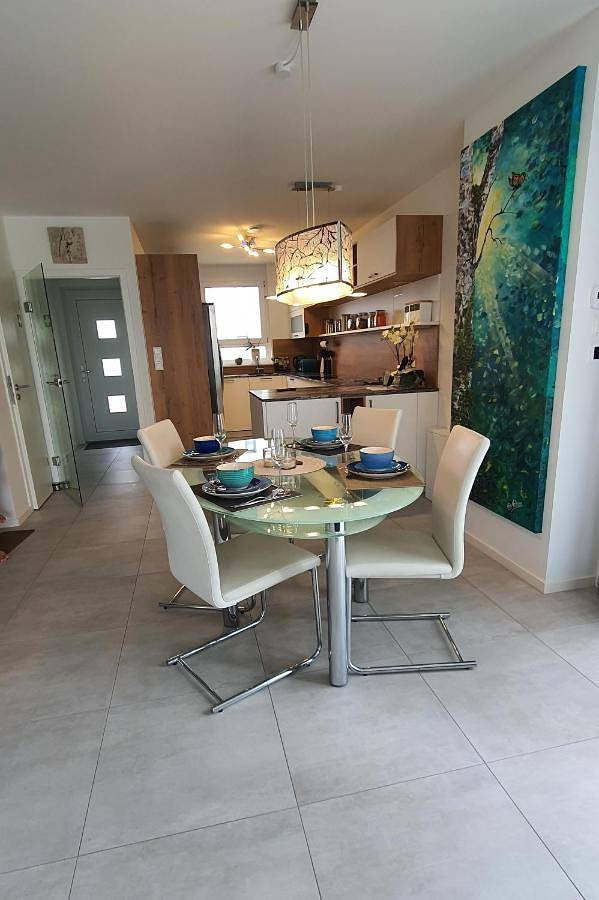 Ferienwohnung für 8 Personen, mit Garten, kinderfreundlich in Bensheim