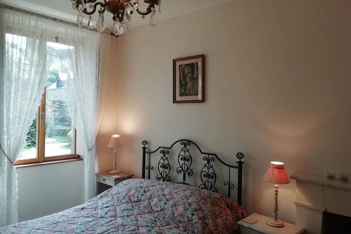 Gîte pour 5 personnes, avec jardin dans Port de Dinan - 3