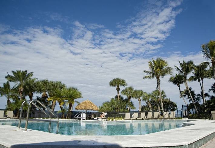 Ferienwohnung für 6 Personen, mit Balkon und Whirlpool sowie Pool - 1