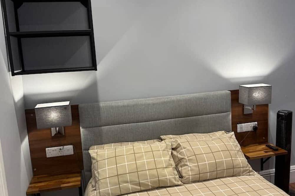 Ganze Wohnung, Laurieston Inn - Exclusive double en-suite room in Falkirk, Schottland
