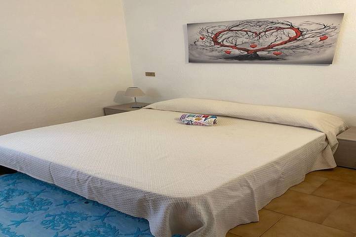 Gîte pour 5 personnes, avec Balcon à Porto Pollo - 4