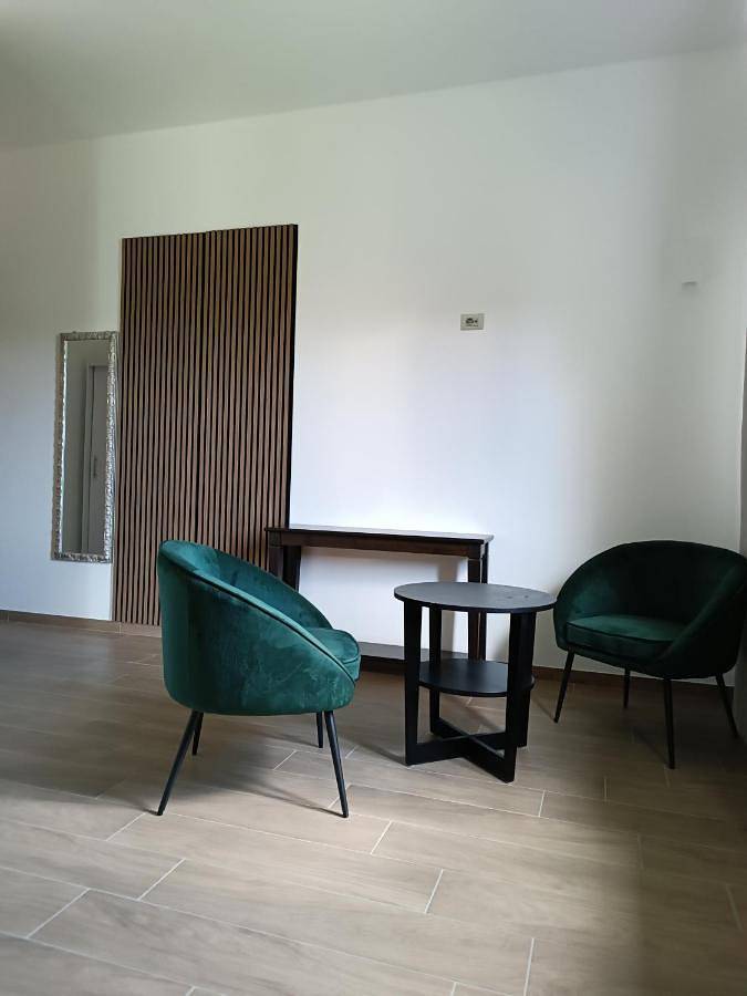 Hôtel pour 2 personnes, avec jardin ainsi que vue et terrasse, animaux acceptés à Bettola - 4