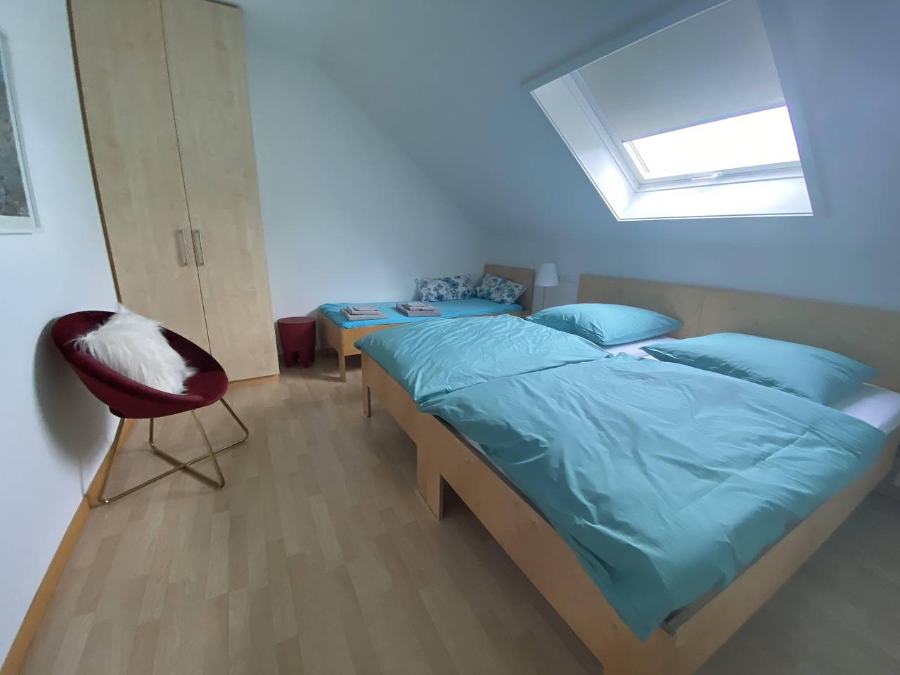 Ganze Ferienwohnung, 6-Bett-Ferienwohnung Dusche/Wc, Sauna in Üttfeld, Eifelkreis Bitburg-Prüm