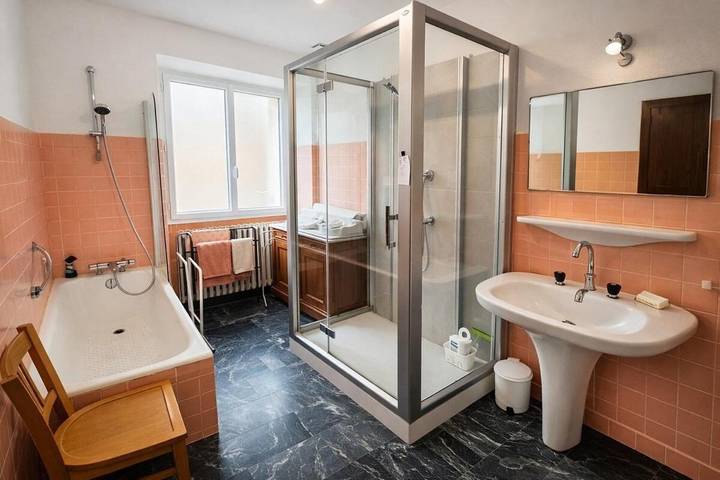 Location de vacances pour 16 personnes, avec jardin et terrasse à Grand-Brassac - 2