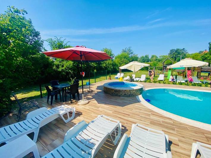 Maison d’hôte pour 2 personnes, avec jardin ainsi que piscine et vue dans Палић - 4