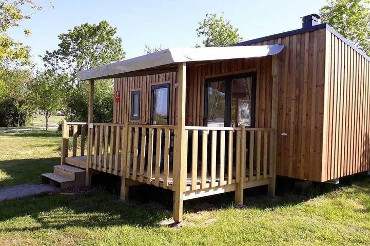 Camping pour 8 personnes, animaux acceptés dans Fontenay-le-Comte