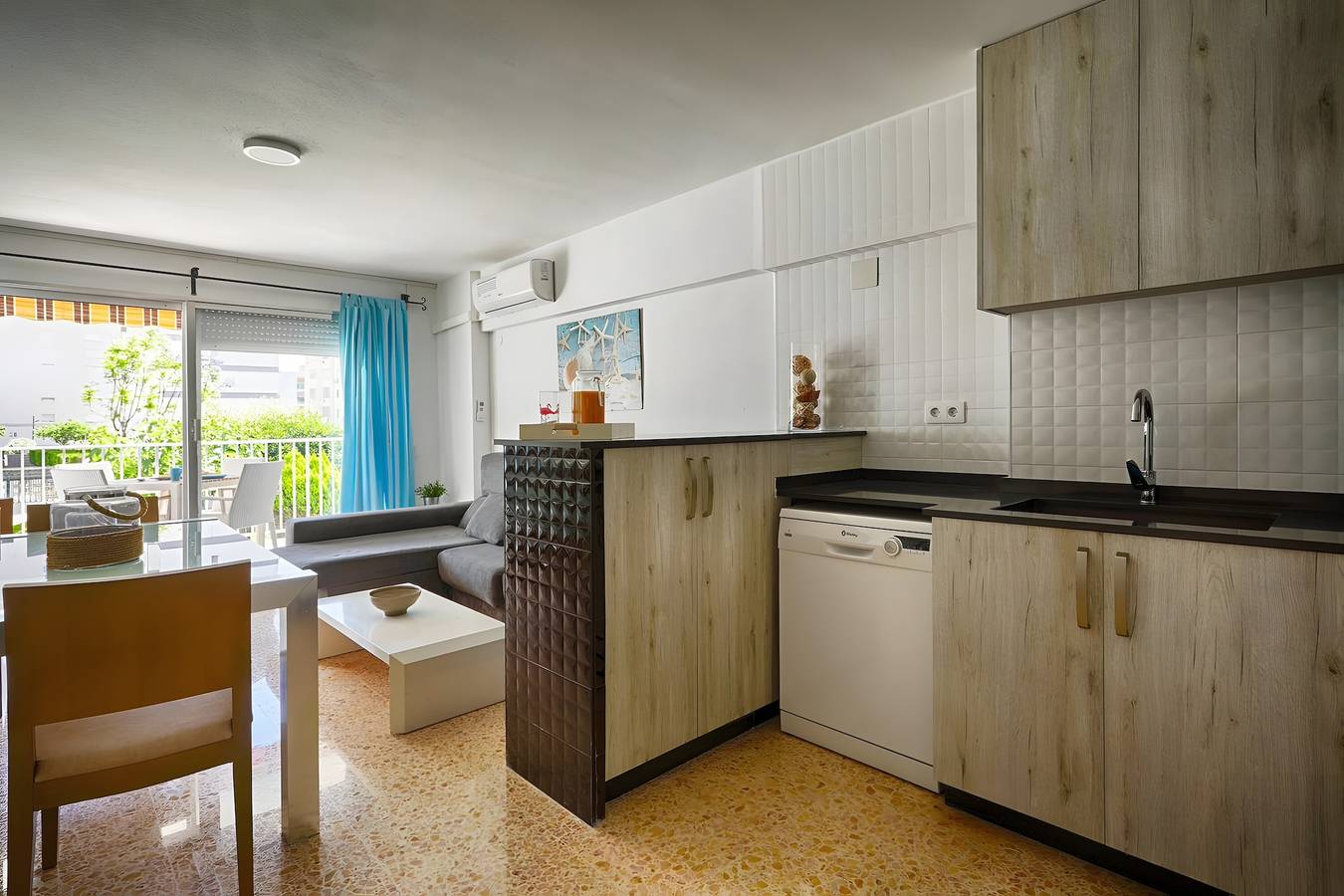 Ganze Wohnung, Ferienwohnung 'Brasil Mar' mit Wlan und Klimaanlage in Playa de Gandía, Costa de Valencia