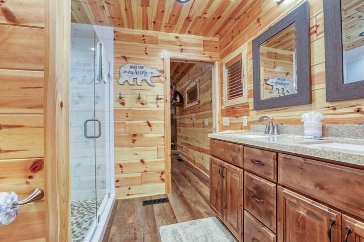 Vacation rental for 6 people, with balcony/terrace and hot tub in Cosby (TN)