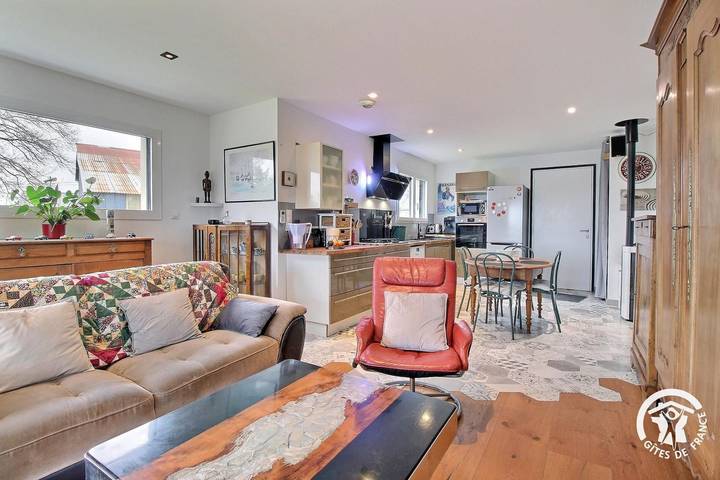 Gîte pour 4 personnes, avec terrasse et jardin à Questembert - 4