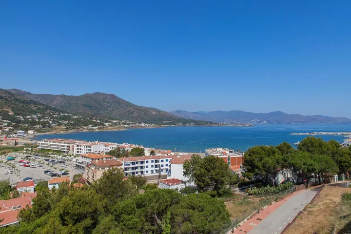 Apartamento de vacaciones para 5 personas, con terraza y vistas - 1