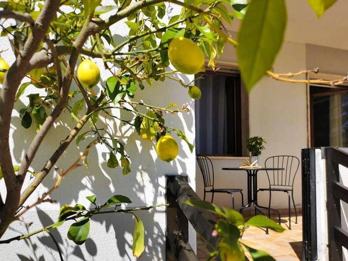 Apartamento de vacaciones para 3 personas, con jardín y vistas - 1
