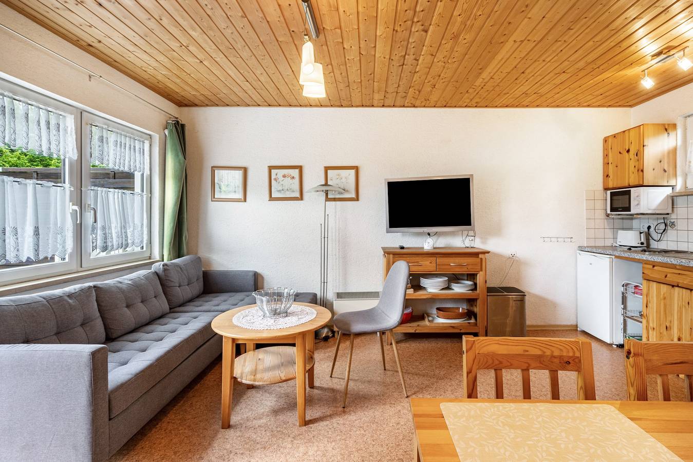 Ferienhaus 'Bungalow 131' mit privater Terrasse und privatem Garten in Bungalowdorf Zadelsdorf, Zeulenroda-Triebes