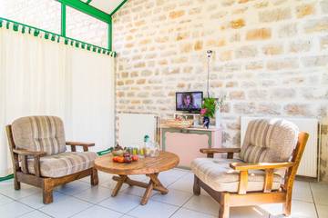 Gîte pour 5 personnes, avec terrasse à Quézac