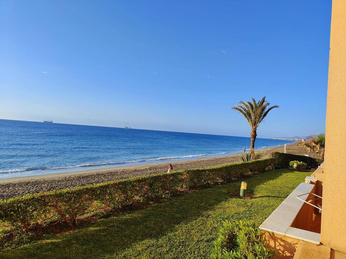 Apartamento entero, Natsun Beach-Primera línea de playa Naturista in Playas de Vera, Vera