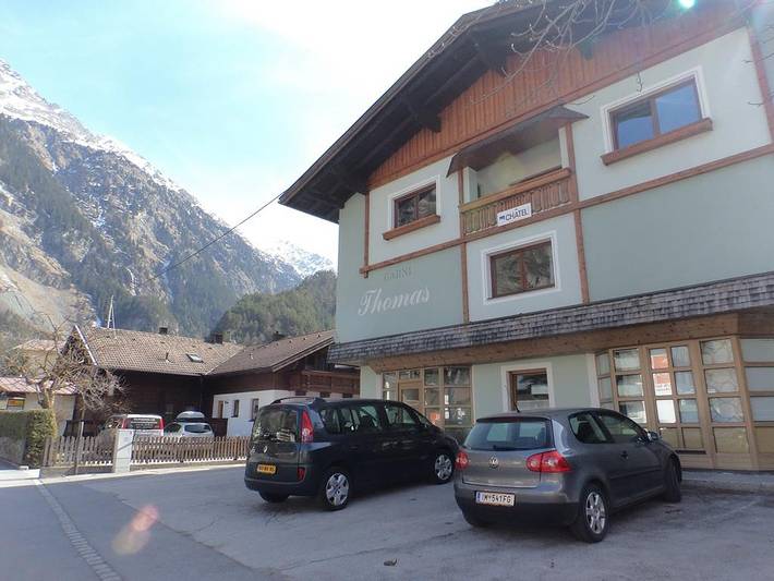 B&B für 4 Personen, mit Balkon in Huben
