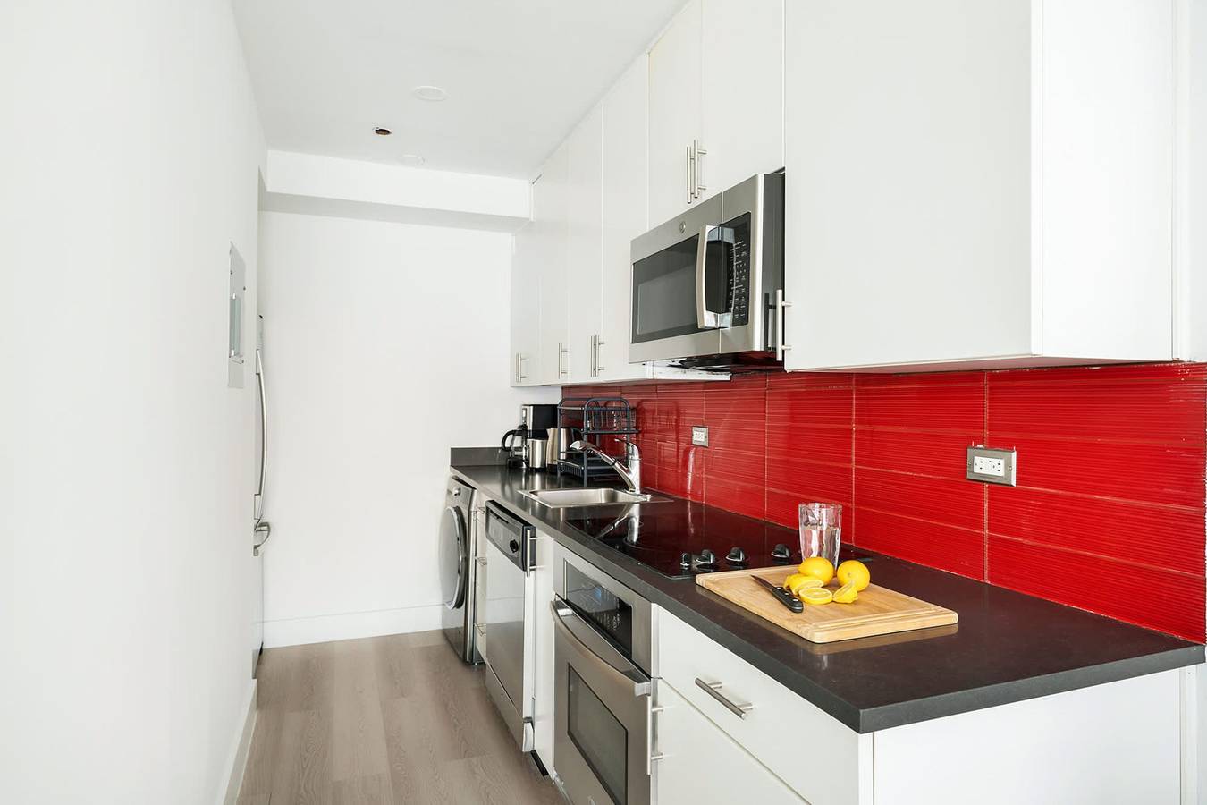 Entire apartment, 809-2A Gorgeous 1Br New W D Modern Best Location in Manhattan, New York City