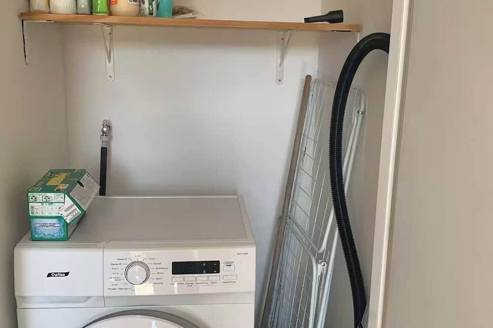 Ganze Wohnung, Rent low house with pool in Alès, Cevennen