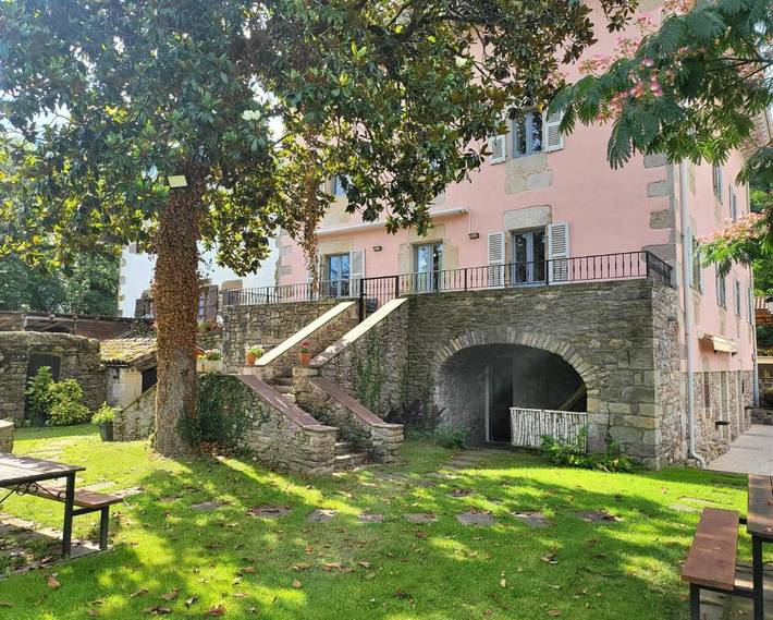 Appartement de vacances pour 2 personnes, avec Terrasse et Jacuzzi ainsi que Jardin et Vue à Ituren