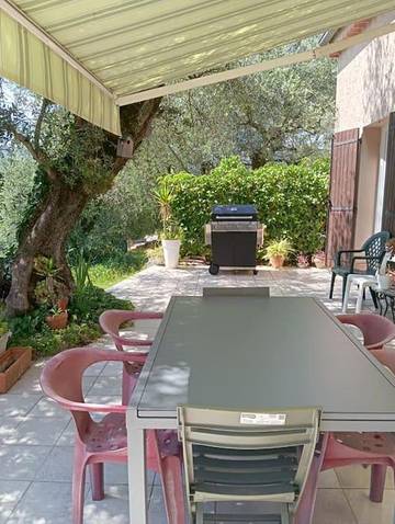 Gîte pour 6 personnes, avec vue et jardin, animaux acceptés à Blausasc