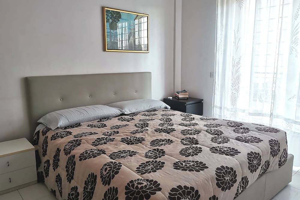Entire apartment, Beach, Rome and Airport: all within reach! in Fregene, Rome Province