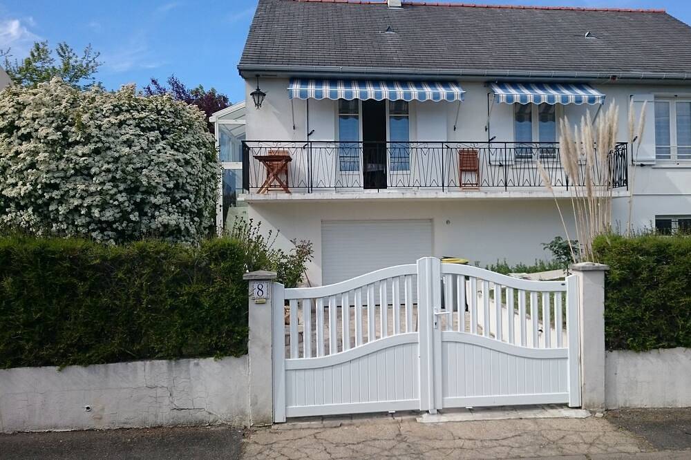 Maison indépendante, très calme, confortable, proche des châteaux de la Loire in Luynes, Région de Tours