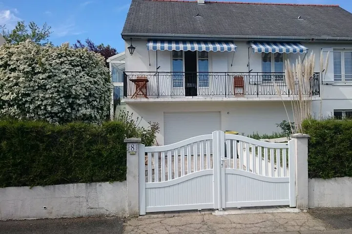 Ferienhaus für 4 Personen, mit Balkon und Garten - 1
