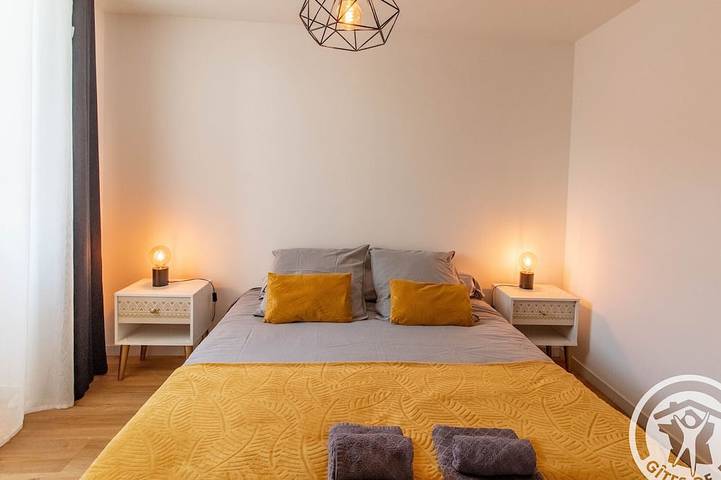 Charmante maison au bord de l'eau, près d'Angers, 2 chambres, confort moderne, idéal pour familles in Bouchemaine, Loire-Tal