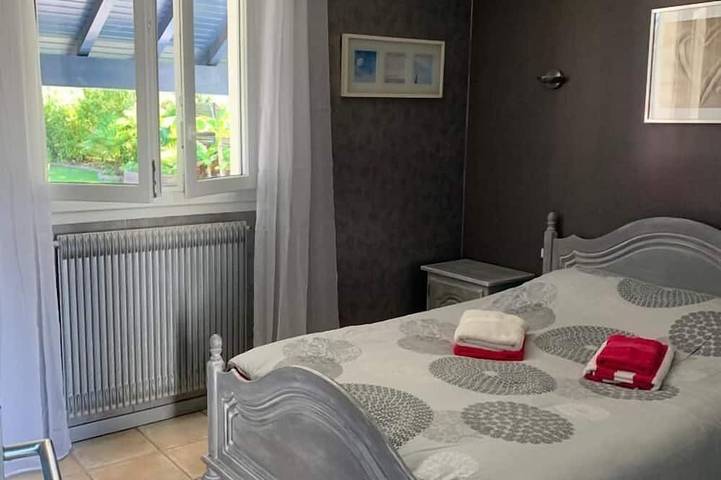 Location de vacances pour 6 personnes, avec jacuzzi et jardin à Lahonce - 4