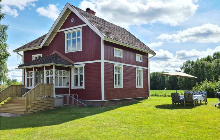 Hus för 7 Personer med trädgård in Dalarna